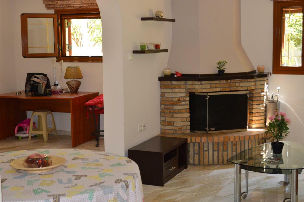 Ionian Sea Base Floor Villa Apartment At Kyllini Kástro Tornéze Екстериор снимка